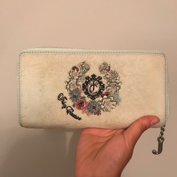 Juicy Couture Light Blue Wallet - Picture 1 of 3